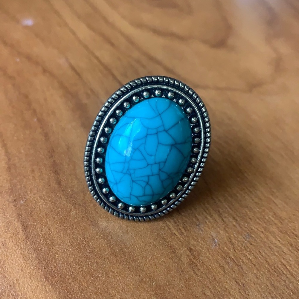 Statement Ring Lot ❣️❣️❣️ - Picture 5 of 11
